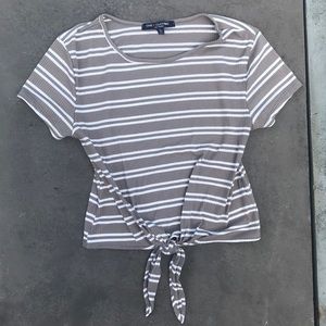 Knotted Tie Front Short Sleeve Crop Top